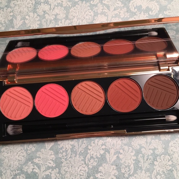 DOSE Sassy Siennas Eyeshadow Palette - Picture 1 of 2